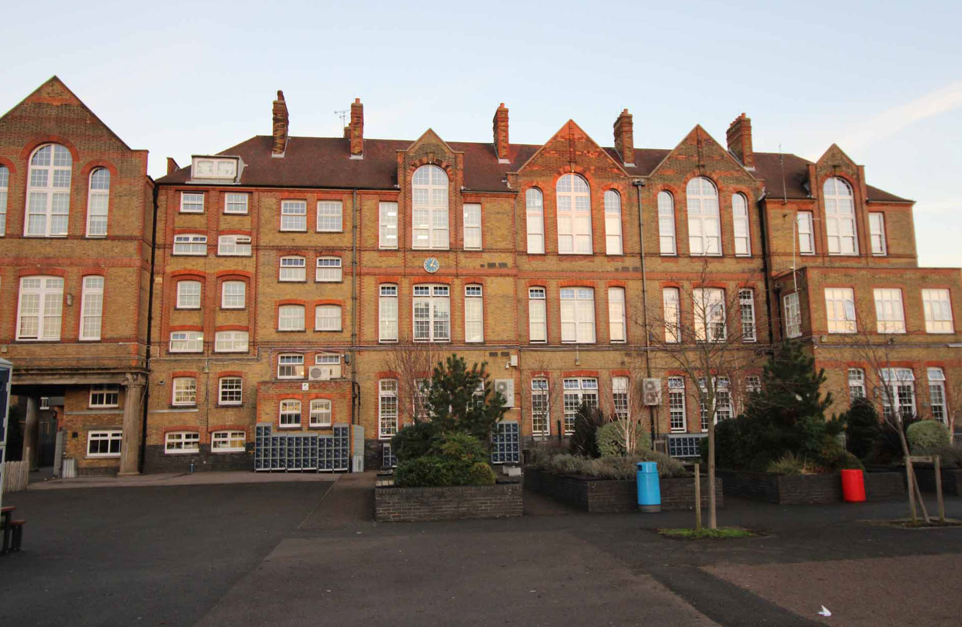 Cerebral School Stratford, Sliding Sash Window